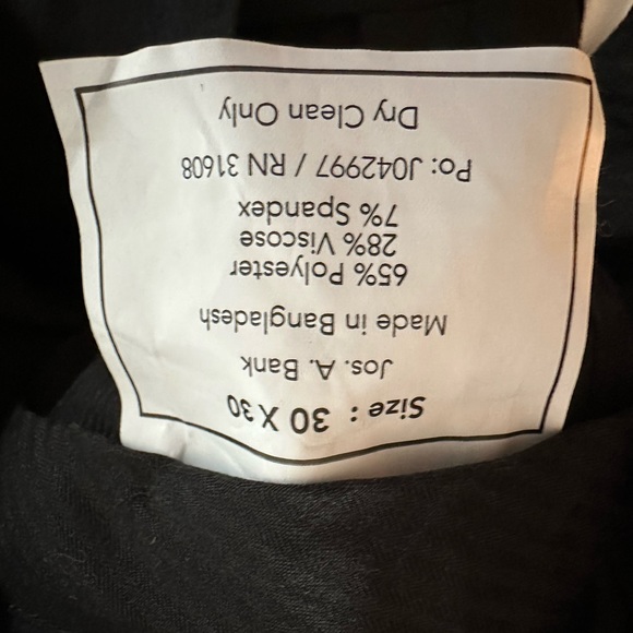 Jos A Bank Men’s Suit - Picture 6 of 6